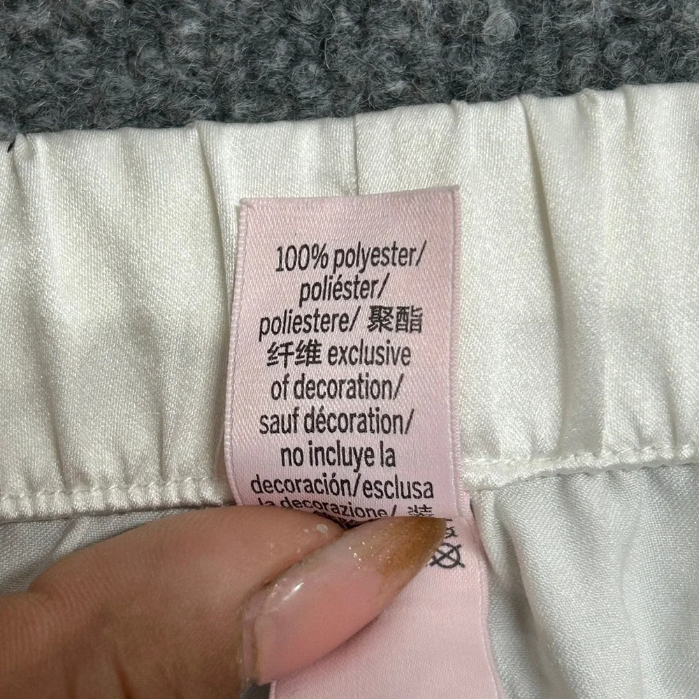Victoria's Secret Pajama Shorts Womens Size M White Satin Sweet Dreams Polka Dot